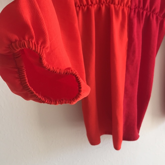 Contrast top - Picture 3 of 4